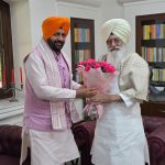 ਹਰਿਆਣਾ ਦੇ CM ਨਾਇਬ ਸਿੰਘ ਸੈਣੀ ਪਹੁੰਚੇ ਬਿਆਸ; ਡੇਰਾ ਮੁਖੀ ਬਾਬਾ ਗੁਰਿੰਦਰ ਸਿੰਘ ਢਿੱਲੋਂ ਨਾਲ ਕੀਤੀ ਮੁਲਾਕਾਤ
