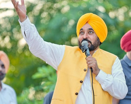 ਧੂਰੀ ਦੇ ਪਿੰਡ ਬਾਲੀਆਂ ‘ਚ CM ਭਗਵੰਤ ਮਾਨ ਦੀ ਲੋਕ ਮਿਲਣੀ, ਪੰਚਾਇਤ ਨੂੰ ₹57 ਲੱਖ ਦਾ ਚੈੱਕ ਸੌਂਪਿਆ