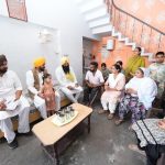 ਧੂਰੀ ਤੋਂ ‘ਆਪ’ ਦੀ ਡੋਰ-ਟੂ-ਡੋਰ ਮੁਹਿੰਮ ਦਾ ਆਗਾਜ਼, CM ਭਗਵੰਤ ਮਾਨ ਬੋਲੇ—“ਕੰਮਾਂ ਦਾ ਰਿਪੋਰਟ ਕਾਰਡ ਲੈ ਕੇ ਹਰ ਘਰ ਜਾਵਾਂਗੇ”